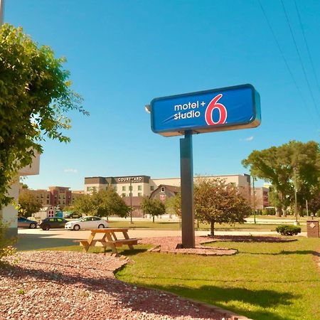 Motel 6 Elkhart, In Esterno foto
