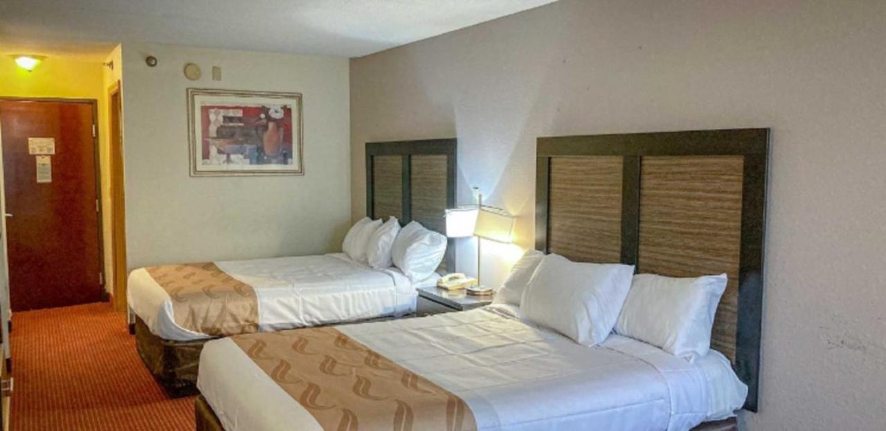 Motel 6 Elkhart, In Esterno foto